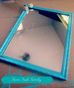 15 Minute Dollar Store Mirror Makeover